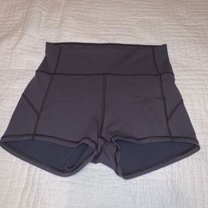 Lululemon In Movement Short Everlux 2.5"